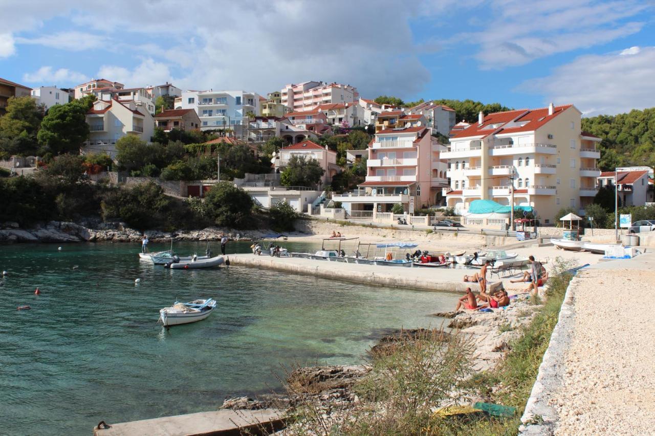 Appartamento Bayview Traù Esterno foto